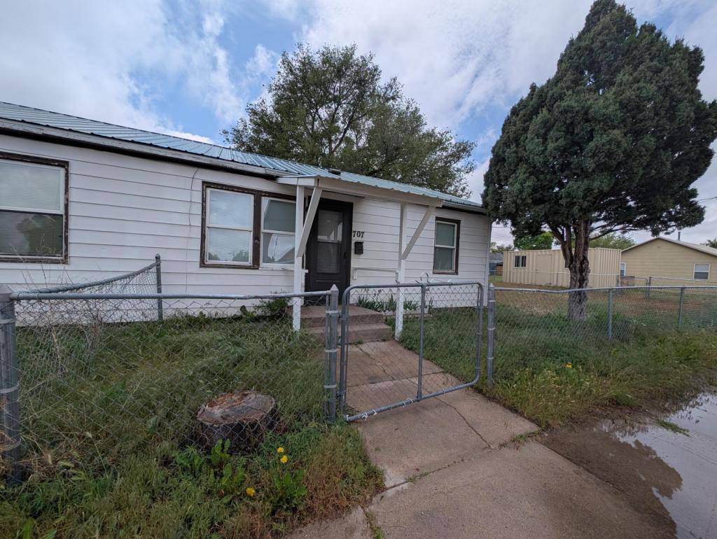 House for rent at 707 Clark St, Sterling, CO 80751