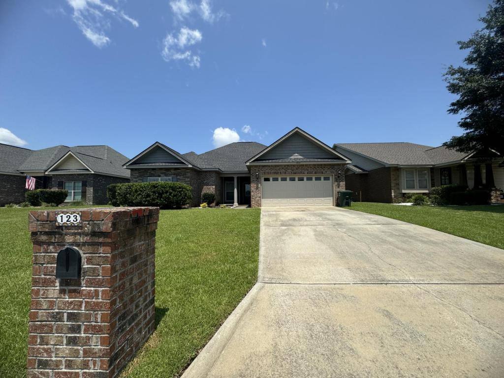 House for rent at 123 Greyfox Trail, Enterprise, AL 36330