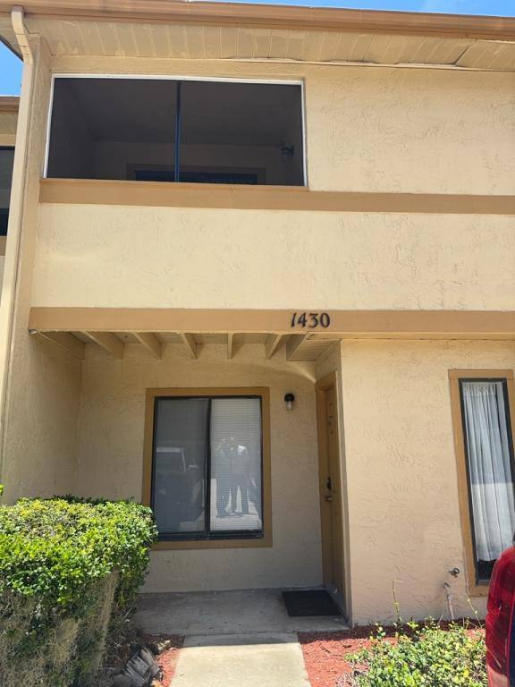 Townhouse for rent at 1430 Highland Ridge Circle, Brandon, FL 33510