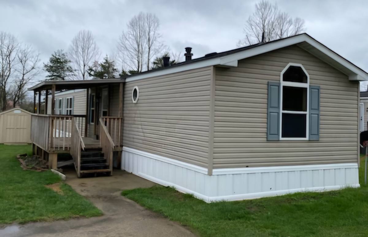 House for rent at 20444 Ohio 93 #SH17, Logan, OH 43138