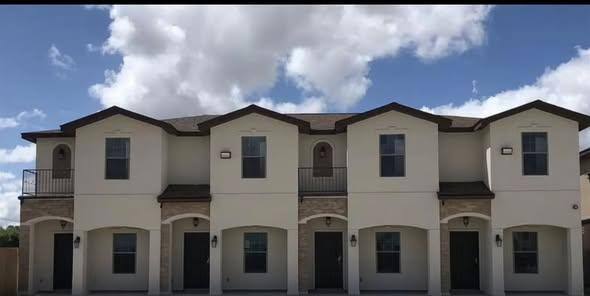 Townhouse for rent at 602 Basswood Dr #905, Laredo, TX 78045