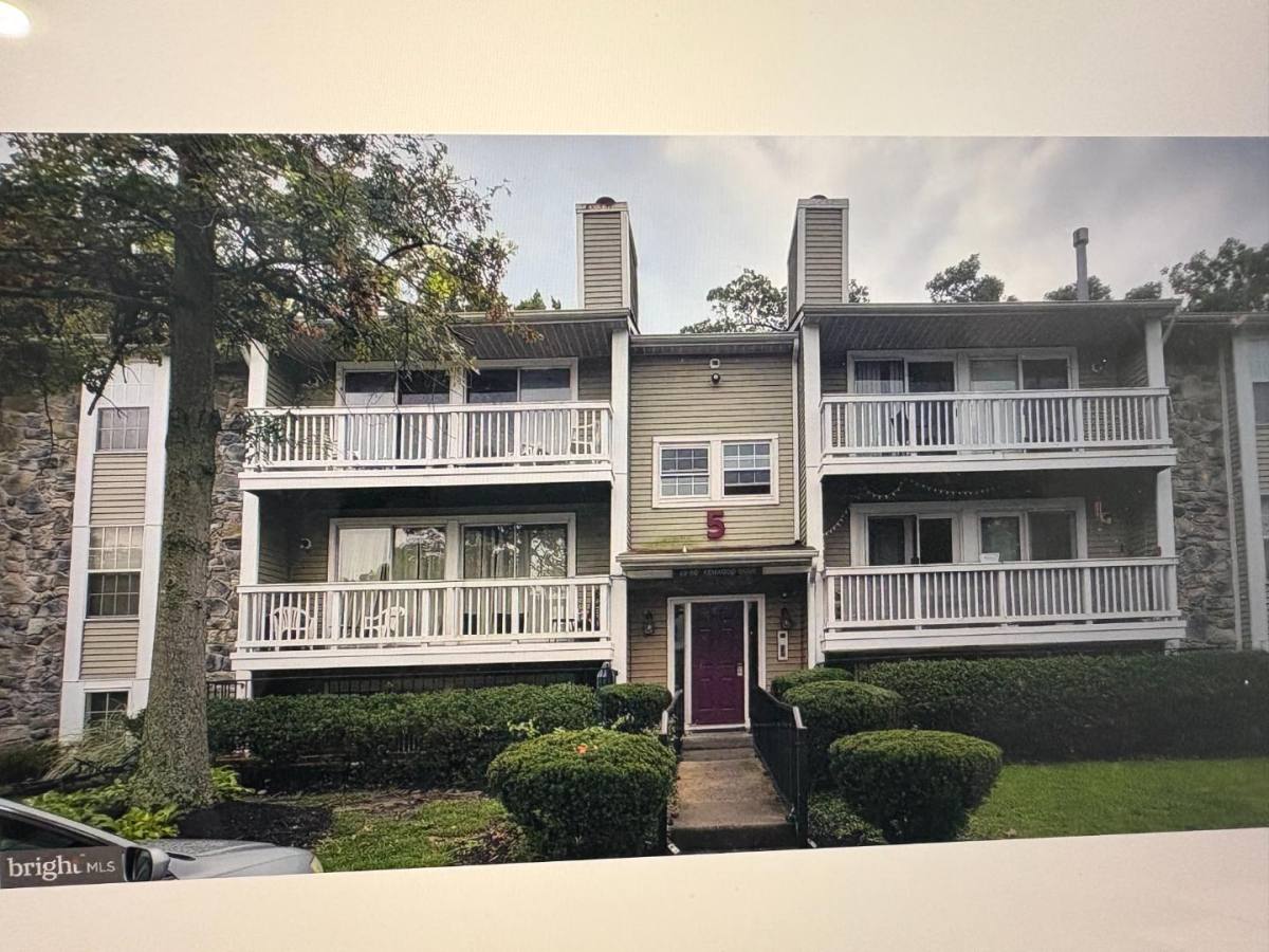 Condo for rent at 51 Kenwood Dr, Sicklerville, NJ 08081