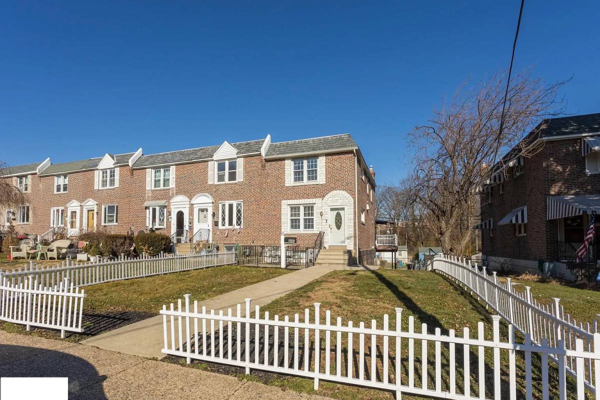 House for rent at 5321 Delmar Rd, Clifton Heights, PA 19018