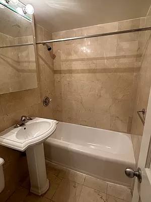Apartment for rent at 412 E 55th St #9LL, New York, NY 10022