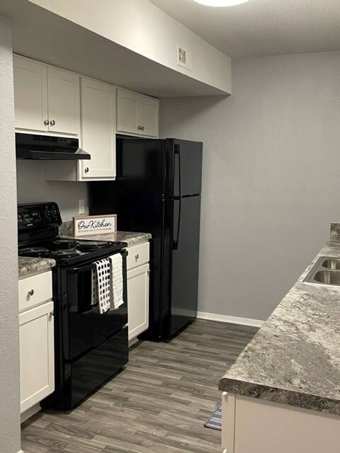 9 Summertree Lane, Greensboro, NC 27406