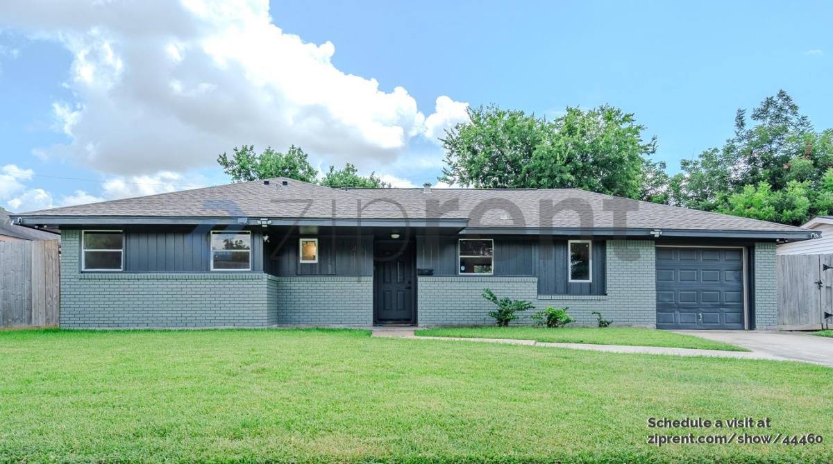 House for rent at 4111 Beran Dr, Houston, TX 77045