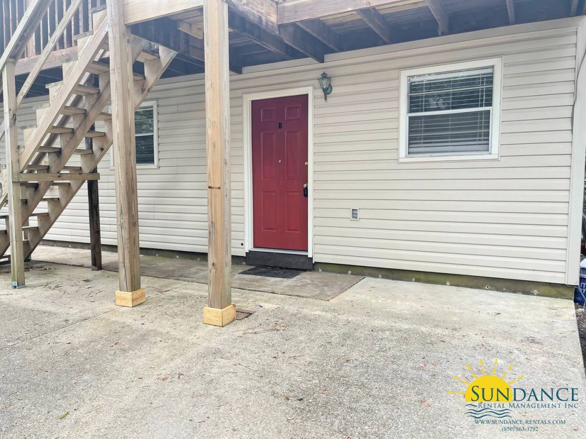 Apartment for rent at 803-B Sunset Blvd W, Fort Walton Beach, FL 32547