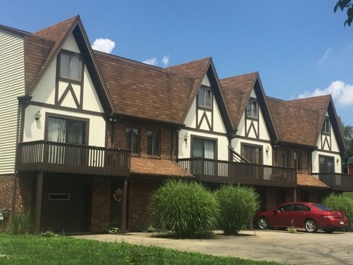 Apartment for rent at 751 Weirich Ave, Washington, PA 15301