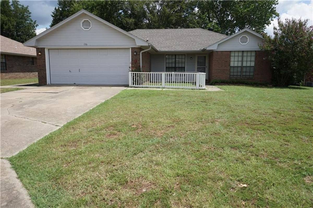 House for rent at 1316 N 25th, Van Buren, AR 72956
