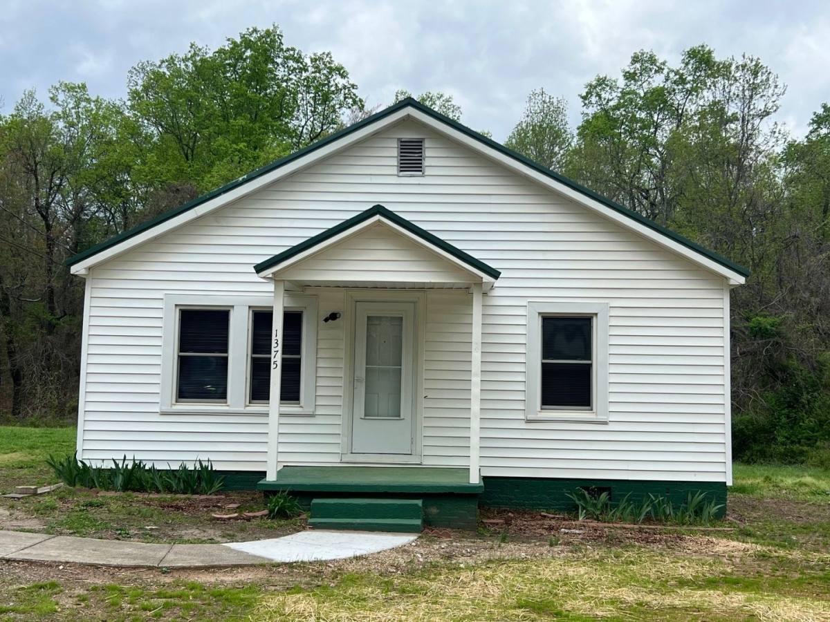 House for rent at 1375 Mount Ulla Highway, Mooresville, NC 28115