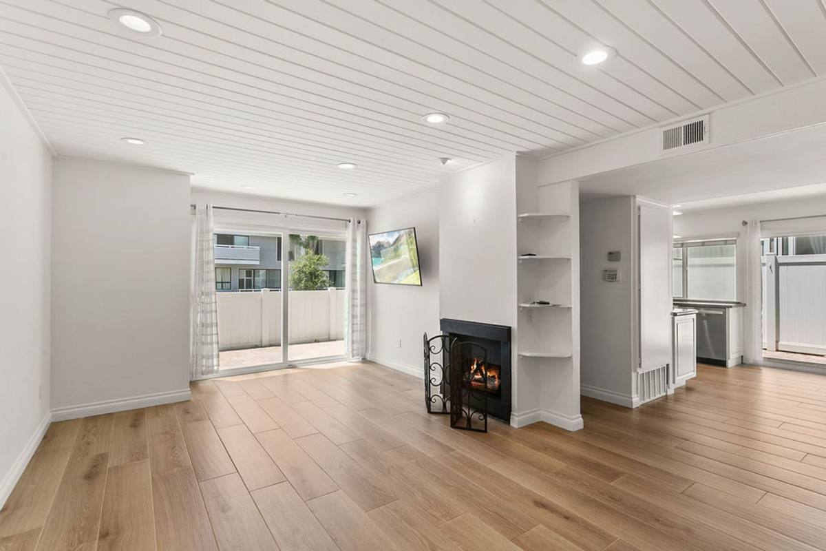 Townhouse for rent at 14 Seascape Dr, Newport Beach, CA 92663