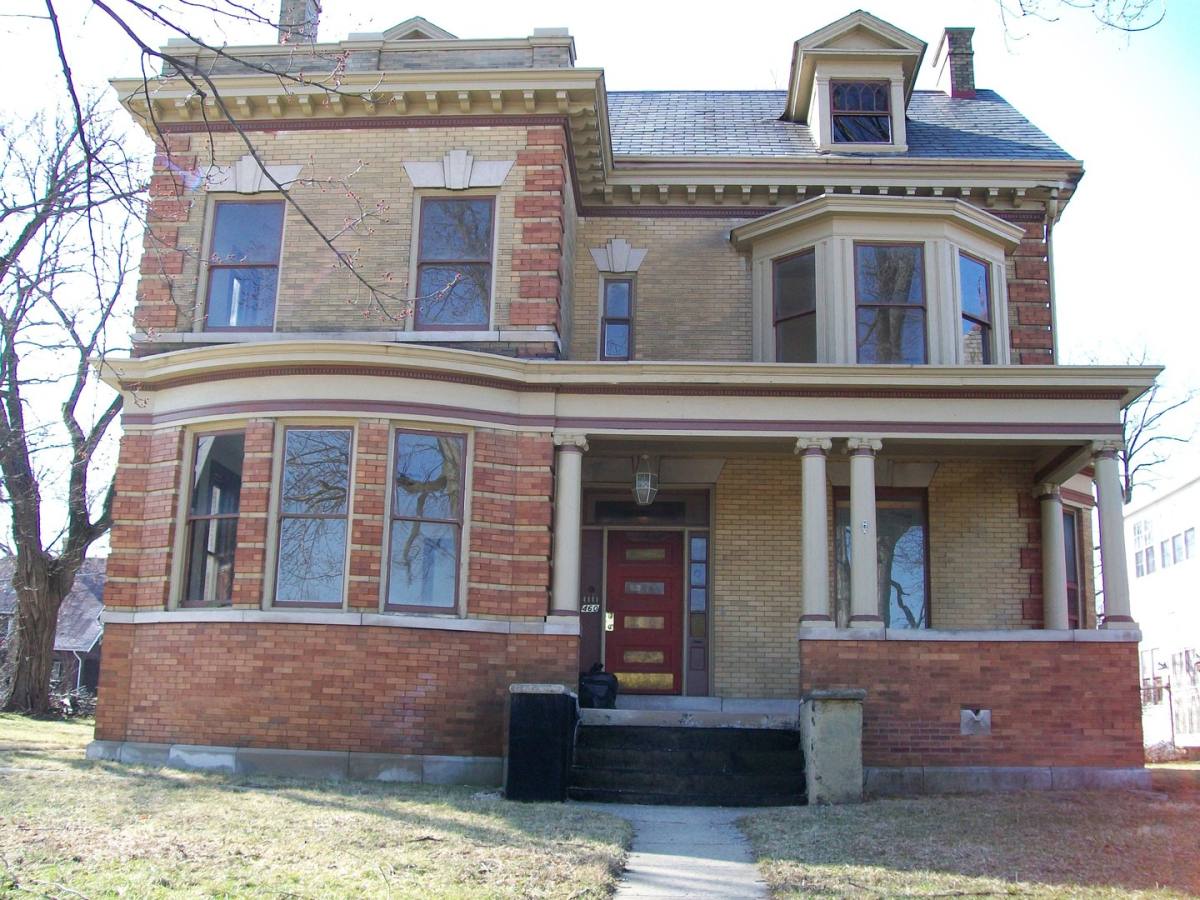Apartment for rent at 460 E Dewald St, Fort Wayne, IN 46803