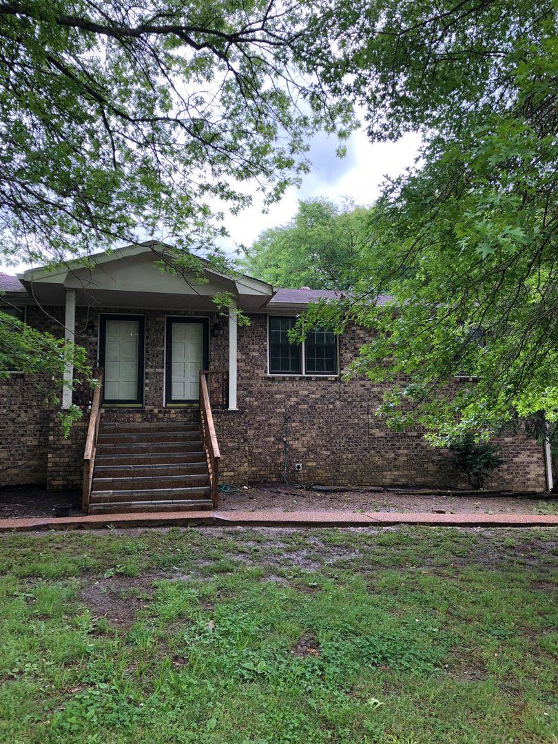 House for rent at 1272 Cheyenne Blvd, Madison, TN 37115
