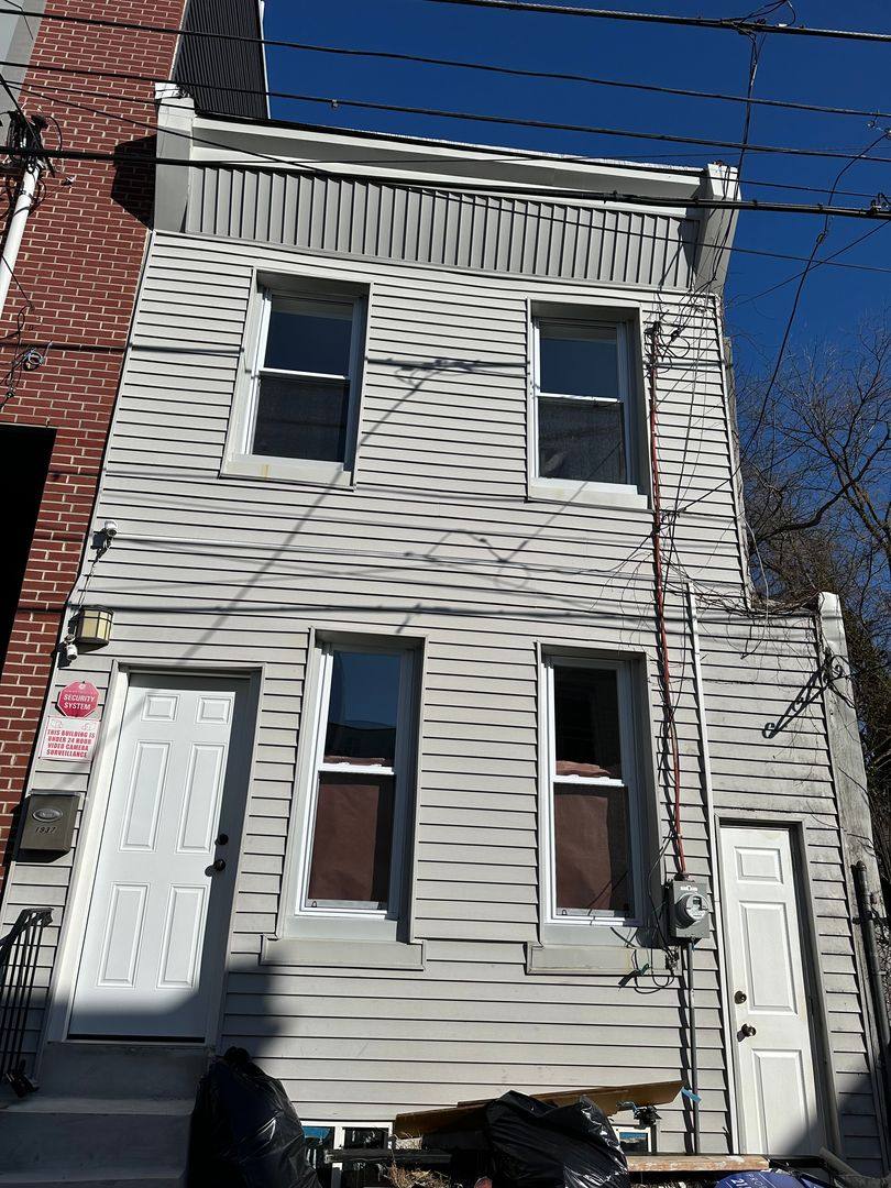 House for rent at 1937 N Darien St, Philadelphia, PA 19122