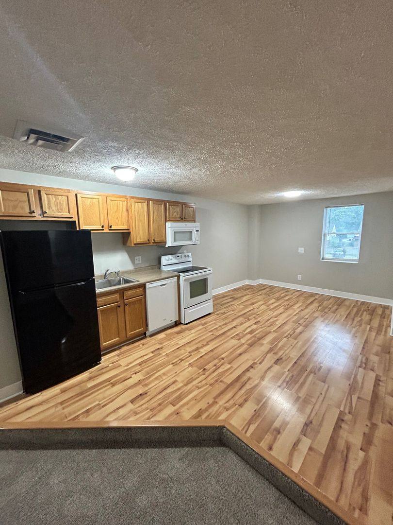 Apartment for rent at 259 Main St, Coopersville, MI 49404