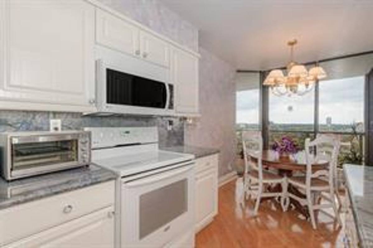 Condo for rent at 3598 Yacht Club Dr, Miami, FL 33180