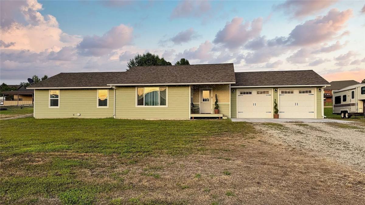 House for rent at 668 Winding Creek Rd, Corvallis, MT 59828
