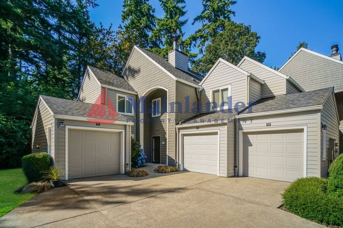 Condo for rent at 5225 SW Jean Rd, Lake Oswego, OR 97035
