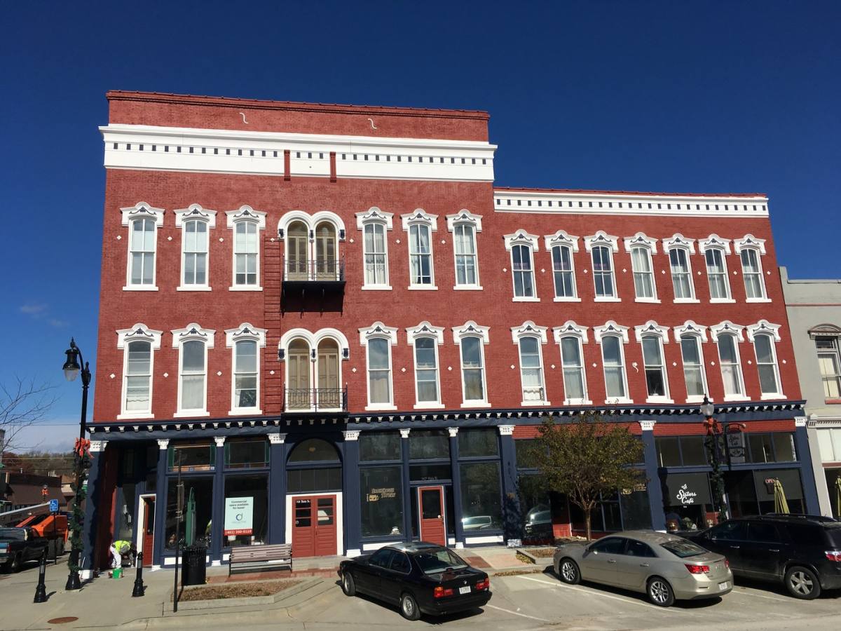 Apartment for rent at 546 Main St, Plattsmouth, NE 68048