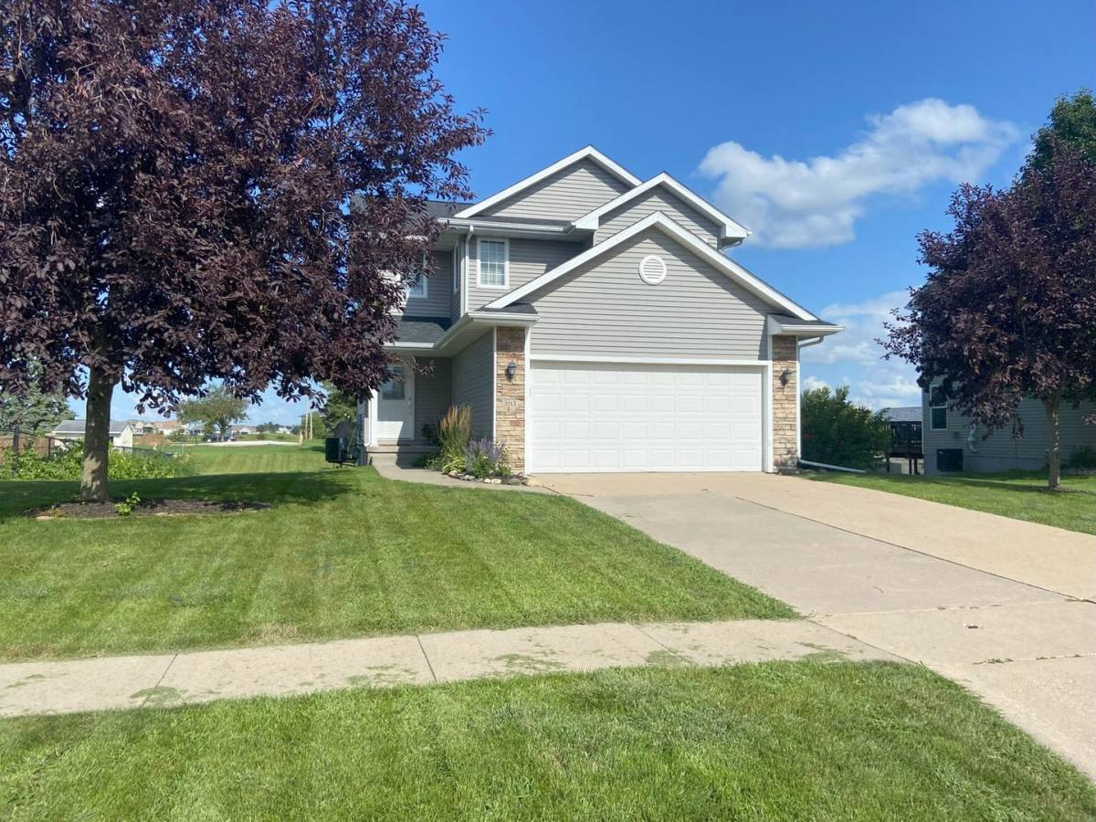 House for rent at 5113 NE Ledgestone Court, Ankeny, IA 50021