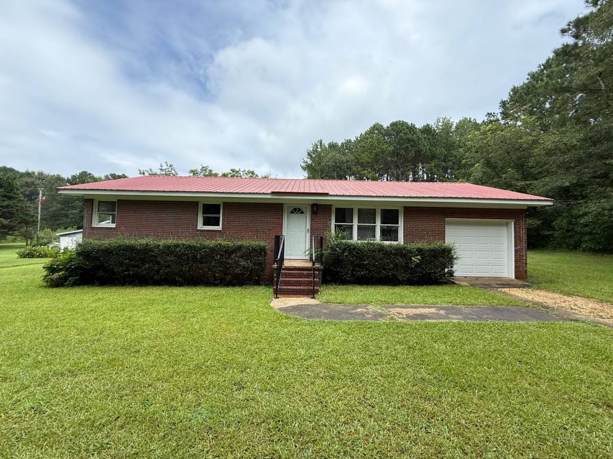 House for rent at 275 McRae Ave, Wadesboro, NC 28170