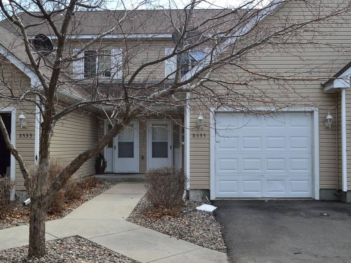 Townhouse for rent at 8535 Cardiff Lane, Eden Prairie, MN 55344