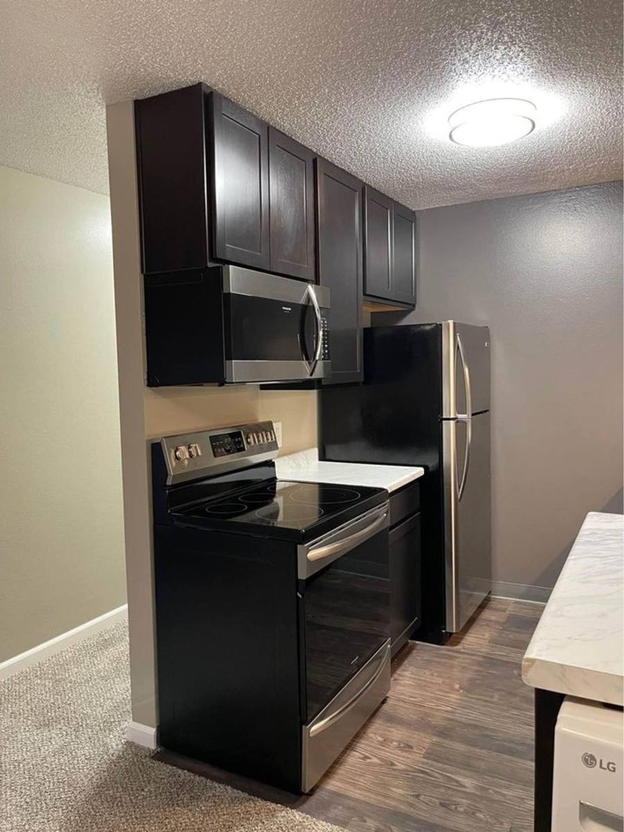 Apartment for rent at 4957 Woodland Ave, West Des Moines, IA 50266