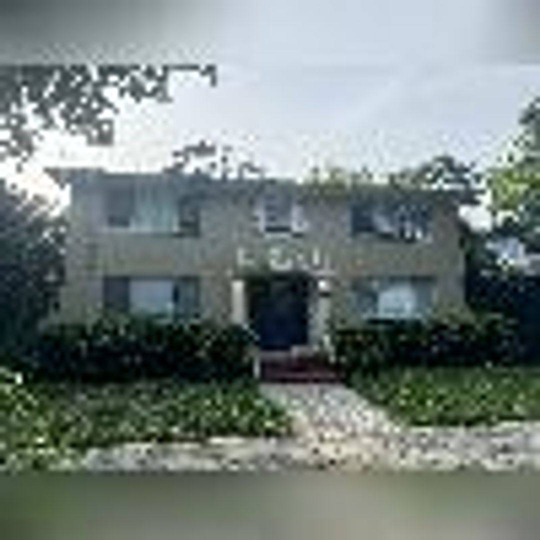 Apartment for rent at 3219 Oak St, Jacksonville, FL 32205
