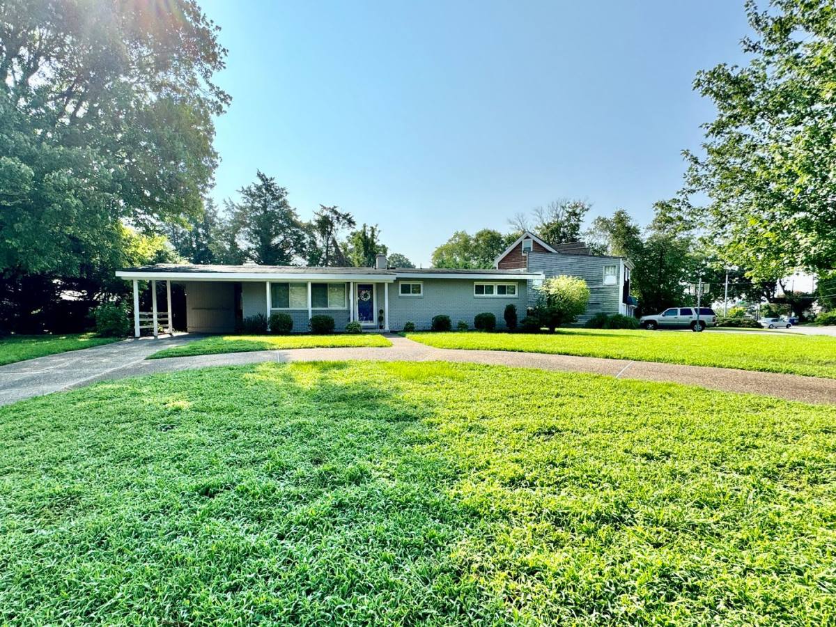 House for rent at 836 Plymouth Lane, Virginia Beach, VA 23451