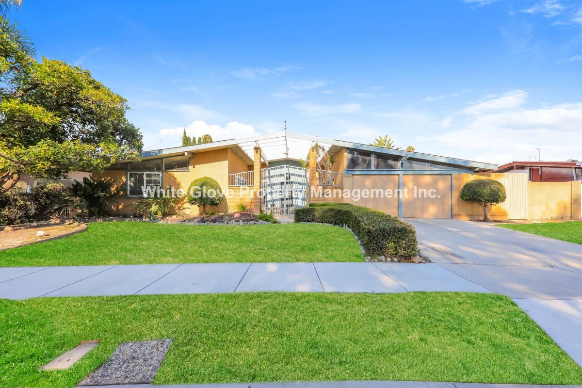 House for rent at 807 S Agate St, Anaheim, CA 92804