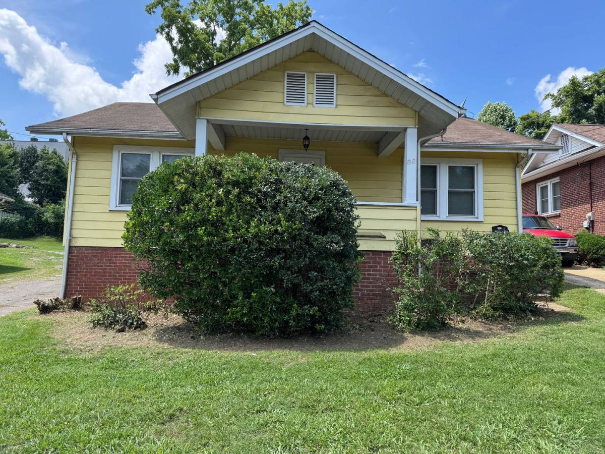 House for rent at 39 Ormond Ave, Asheville, NC 28806