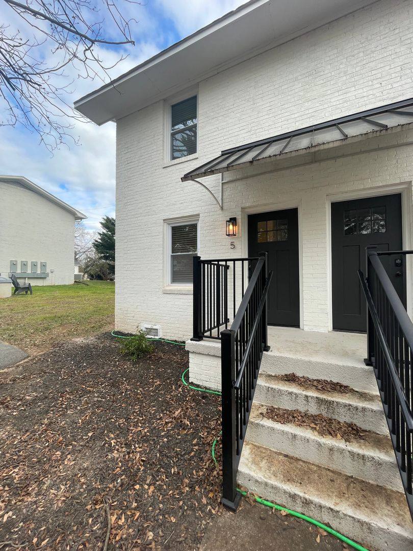 Townhouse for rent at 101 Ackley St Extension, Greenville, SC 29607