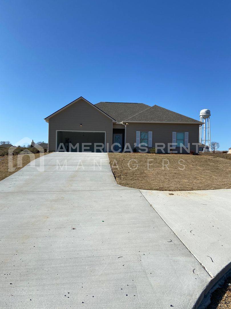 House for rent at 837 Bethal Church Rd, Eva, AL 35621