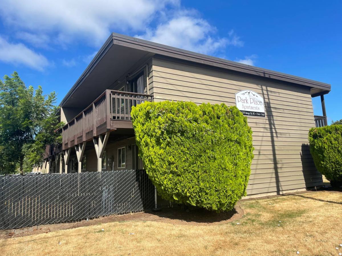 Apartment for rent at 1003-1085 Savage Rd NE, Salem, OR 97301