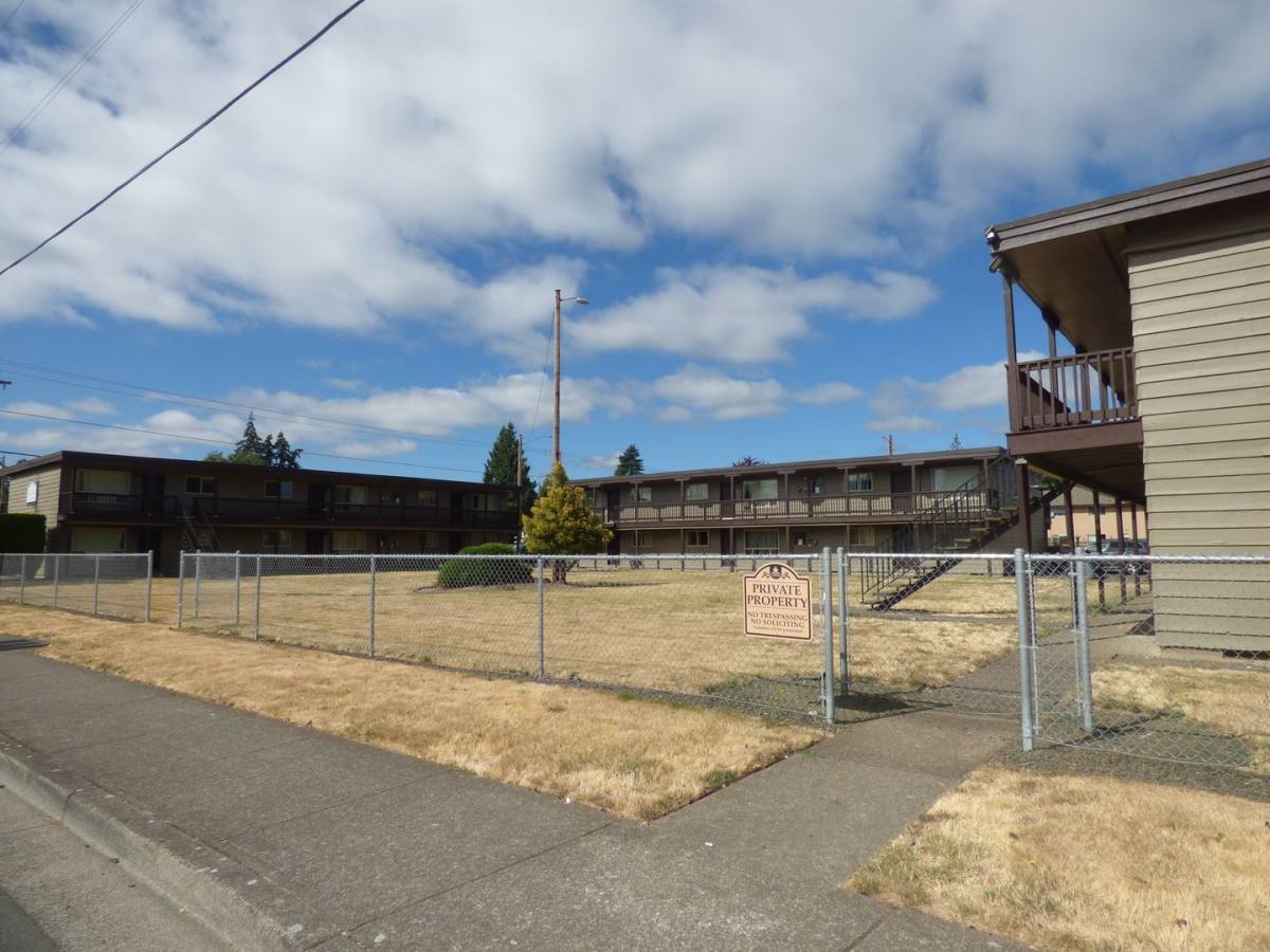 Apartment for rent at 1003-1085 Savage Rd NE, Salem, OR 97301
