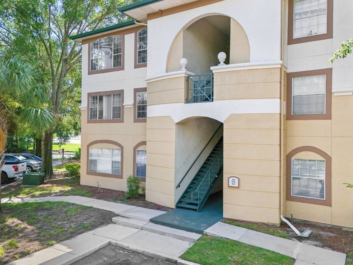 Condo for rent at 17104 Carrington Park Dr, Tampa, FL 33647