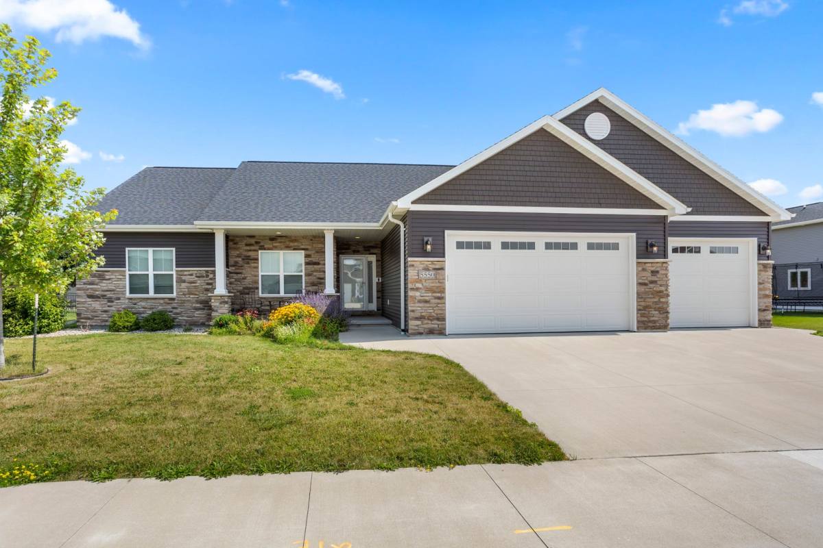 House for rent at 5550 N Amethyst Dr, Appleton, WI 54913