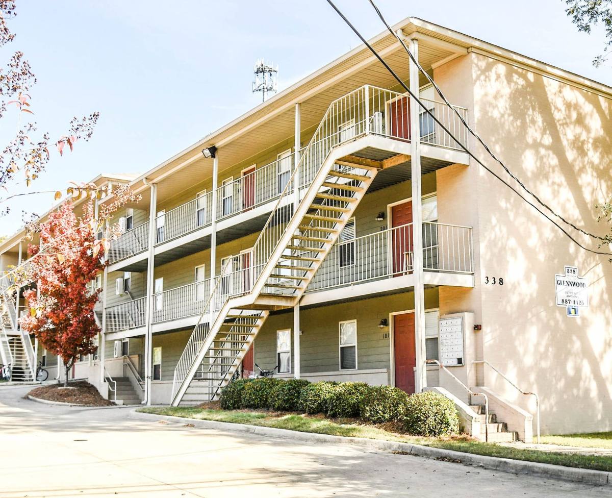 Apartment for rent at 338 W Glenn Ave, Auburn, AL 36830