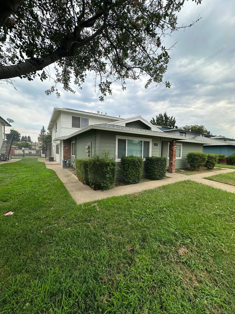 Condo for rent at 1189 Casita Dr, Yuba City, CA 95991