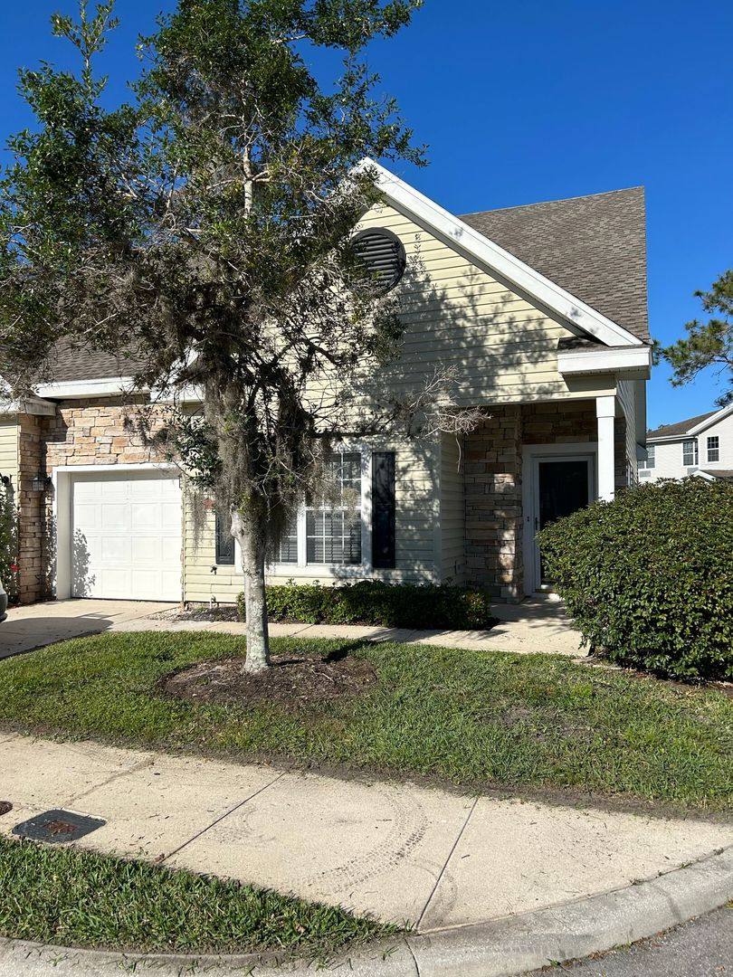 Townhouse for rent at 4211 Arietta Lane, Lakeland, FL 33813