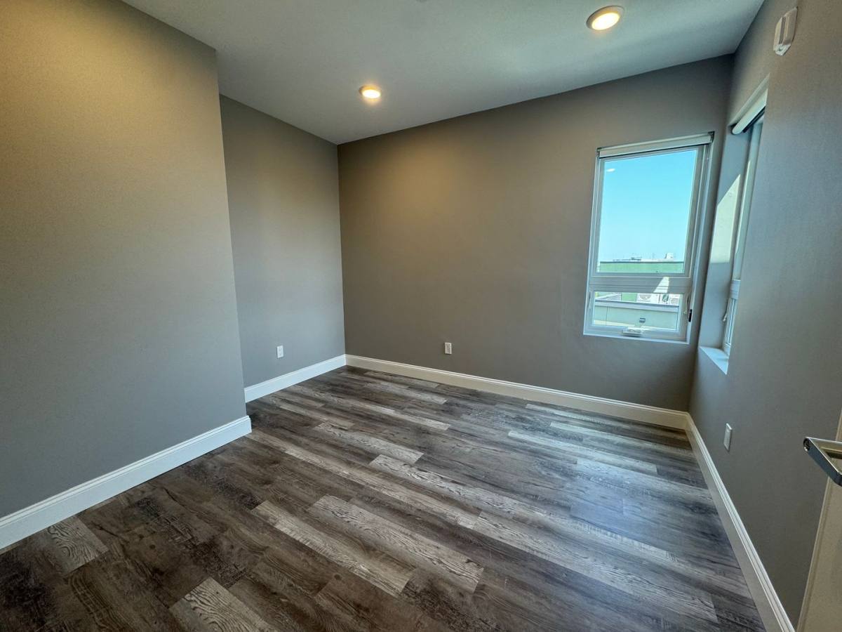 Apartment for rent at 650 Beach St, Revere, MA 02151