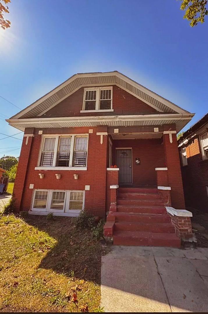 Townhouse for rent at 1176 Fillmore St, Gary, IN 46407