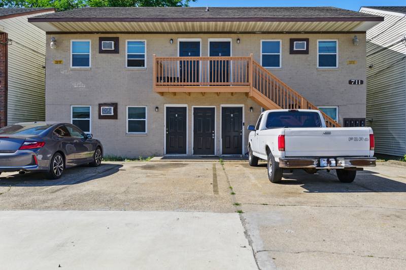 Apartment for rent at 711 Easy St, Norfolk, VA 23505