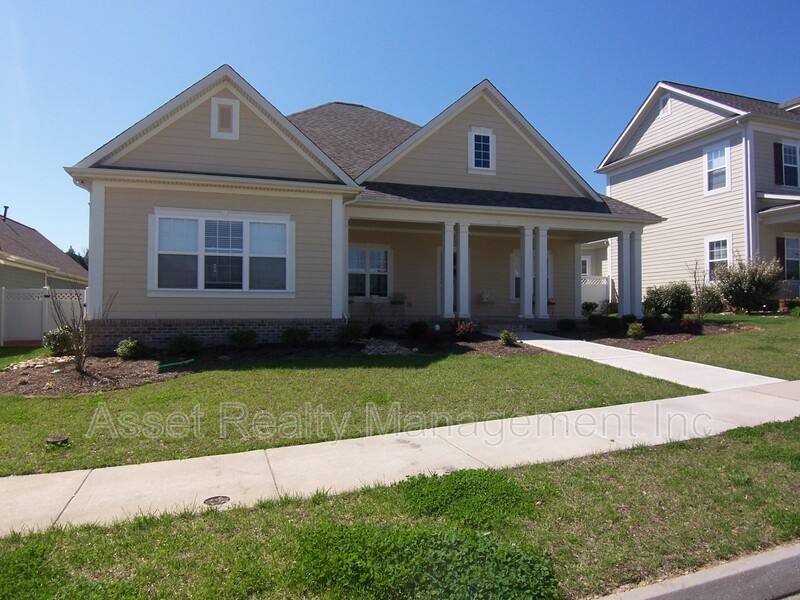 House for rent at 115 Fallberry St, Oak Ridge, TN 37830