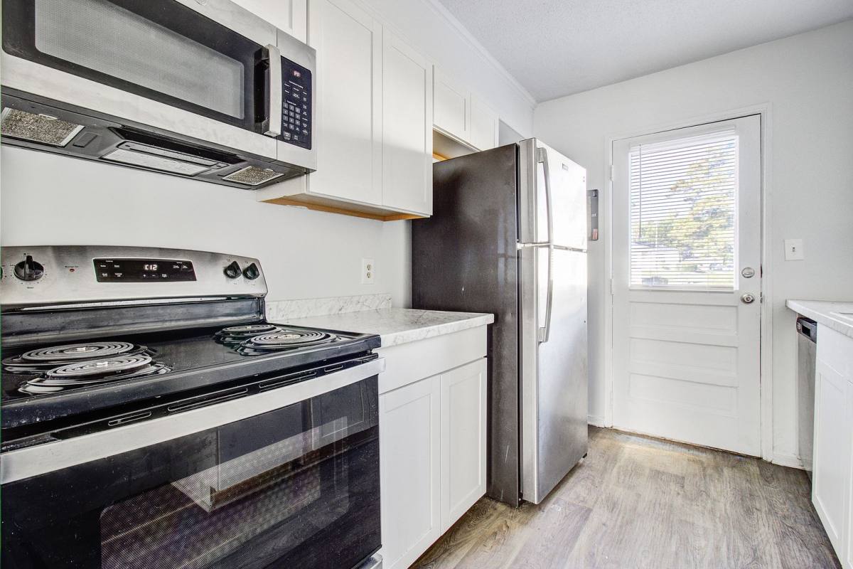 Townhouse for rent at 320 S Beltline Blvd, Columbia, SC 29205
