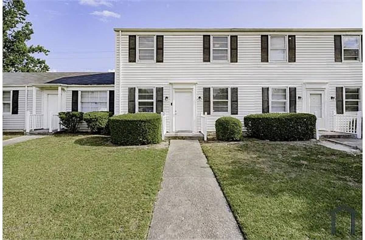 Townhouse for rent at 320 S Beltline Blvd, Columbia, SC 29205