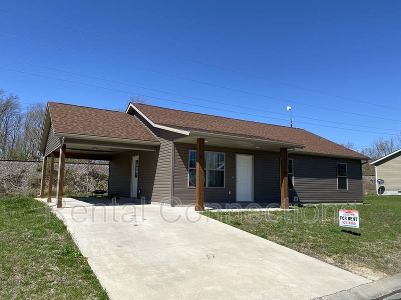 House for rent at 1817 Bridge St, Marion, IL 62959