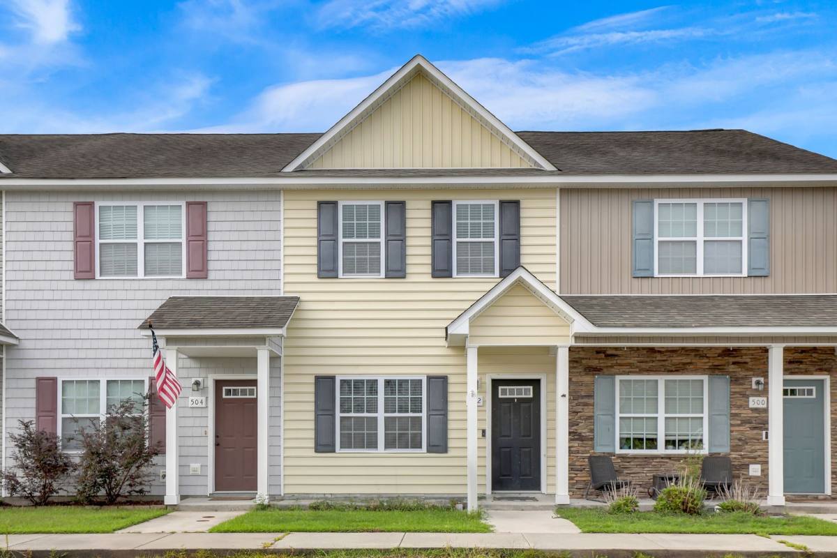 Townhouse for rent at 502 Oyster Rock Lane, Sneads Ferry, NC 28460