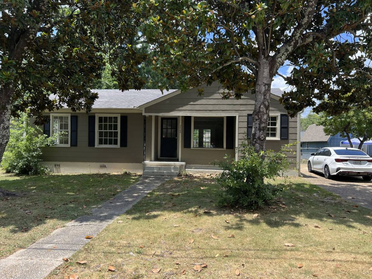 2426 4th Ave E, Tuscaloosa, AL 35401