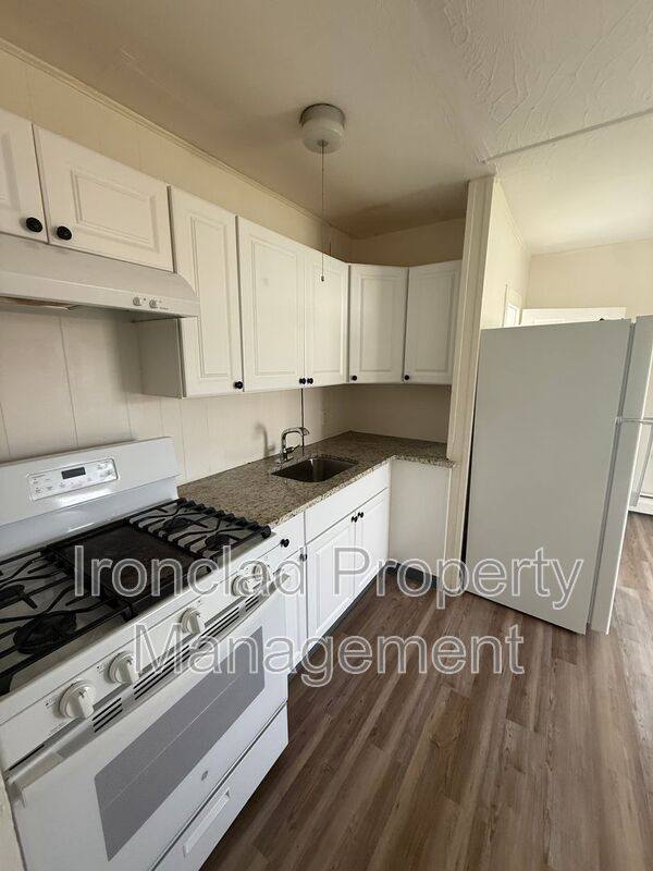 Apartment for rent at 291 Spruce St #3, Manchester, CT 06040
